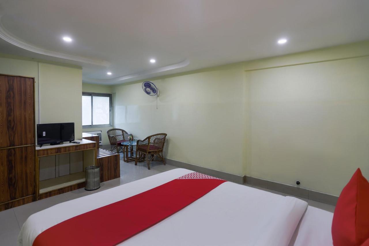 Oyo 72139 Rishi Satsang Bhawan Otel Vrindāvan Dış mekan fotoğraf
